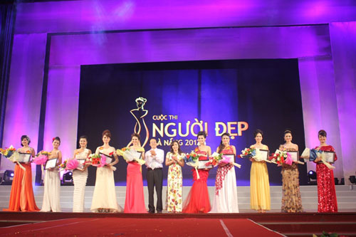 Cuộc thi Người đẹp Đà Nẵng 2012: Vẻ đẹp trí tuệ lên ngôi 26
