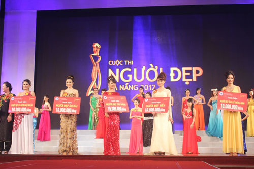 Cuộc thi Người đẹp Đà Nẵng 2012: Vẻ đẹp trí tuệ lên ngôi 28