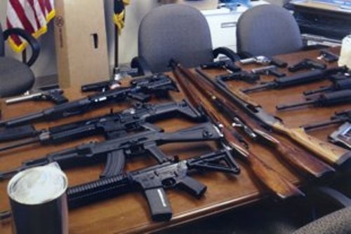 Số vũ khí tịch thu tại nhà của Prescott - Ảnh chụp màn hình video của NBC