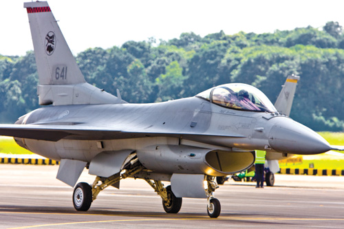 Philippines từng đề cập mua chiến đấu cơ F-16 để hiện đại hóa PAF - Ảnh: Luhai Wong