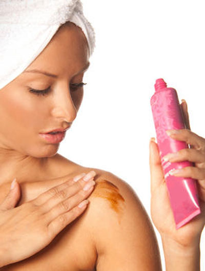 Phụ nữ dùng mỹ phẩm tạo da nâu có nguy cơ vô sinh