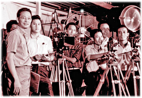 Điện ảnh Sài Gòn  một thuở - Đàn em Đại Cathay bám trường quay