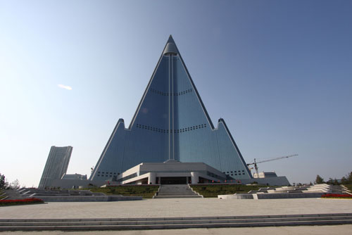 Triều Tiên đẩy nhanh tiến độ tòa nhà 105 tầng