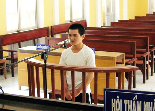 Nguyễn Huy Vũ tại phiên tòa xét xử sơ thẩm