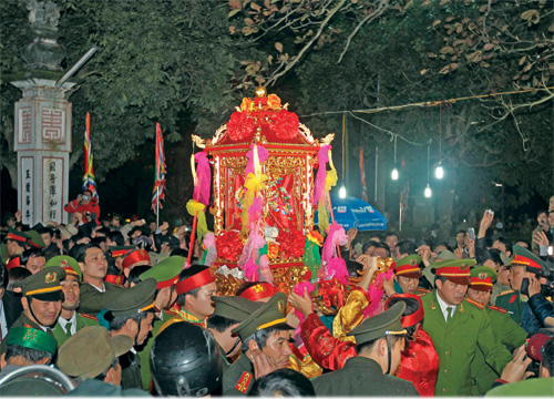 Lễ hội đền Trần năm 2012 - Ảnh: Hoàng Long