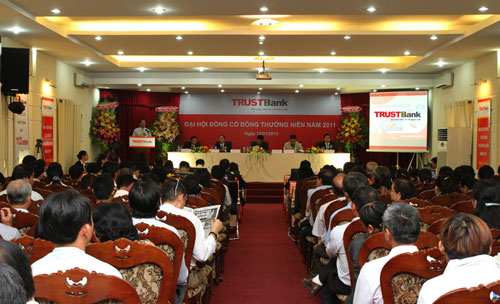ĐHCĐ Ngân hàng TMCP Đại Tín – TRUSTBank: Thống nhất, quyết tâm thực hiện thành công đề án tái cấu trúc