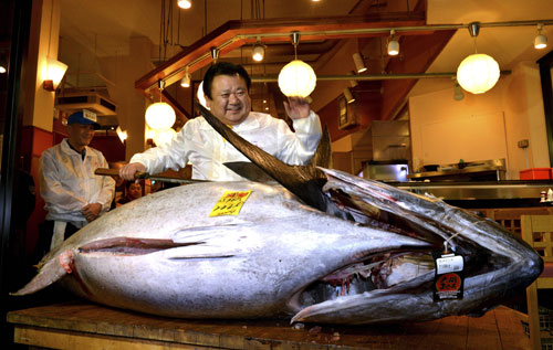 Một con cá ngừ ở Nhật có giá 1,8 triệu USD 