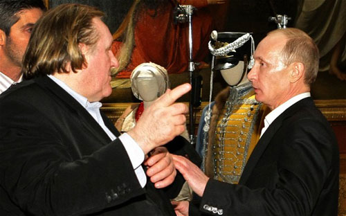 “Asterix” Depardieu nhận hộ chiếu Nga
