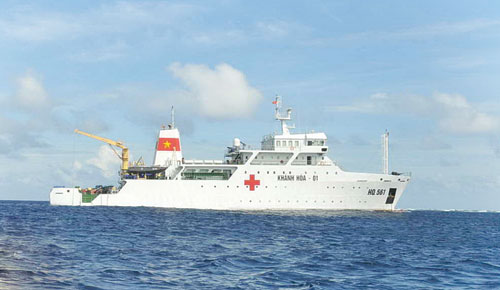 Tàu bệnh viện HQ 561 thực hiện nhiệm vụ chuyến đầu tiên