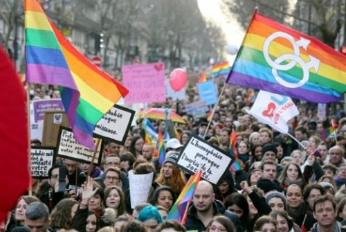 Biểu tình rầm rộ ủng hộ hôn nhân đồng tính tại Pháp