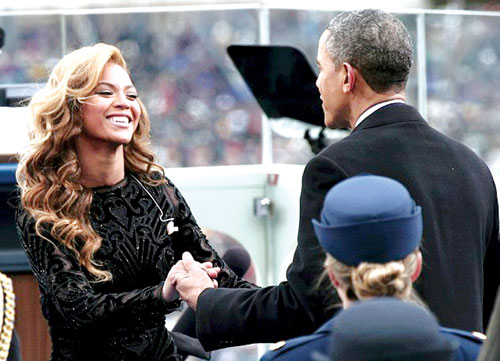 Nghi án Beyonce hát nhép quốc ca Mỹ