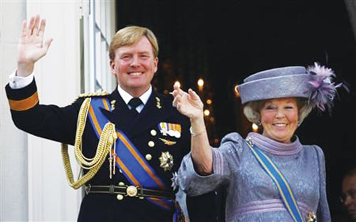 Nữ hoàng Hà Lan nhường ngôi