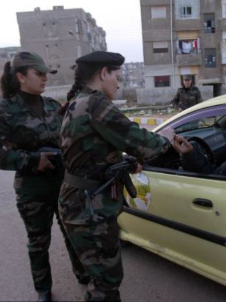 Nữ dân quân Syria