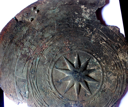 Mặt trống đồng Đông Sơn lần đầu tiên được phát hiện ở Hà Tĩnh