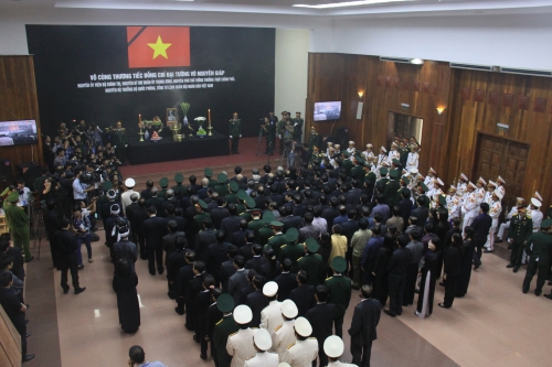 Lễ viếng tại Quảng Bình chính thức bắt đầu
