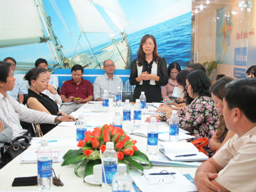 Bà Nguyễn Thị Tuệ Anh thông tin về 'Chiến lược công nghiệp hóa của Việt Nam trong khuôn khổ hợp tác Việt Nam - Nhật Bản hướng đến năm 2020, tầm nhìn 2030' với các doanh nghiệp - d