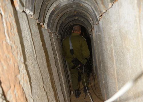 Đường hầm dài 2,5 km được phát hiện trước đó - d