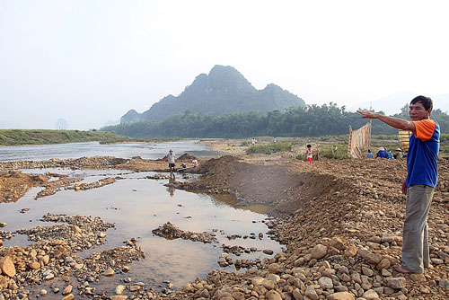 Đã xác định nghi phạm chính bắt trói 6 cán bộ 