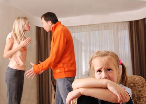 Các chị em thật bình tĩnh khi quyết định ly hôn - Ảnh: Shutterstock