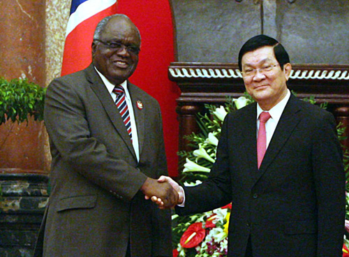 Tổng thống Hifikepunye Pohama và Chủ tịch nước Trương Tấn Sang