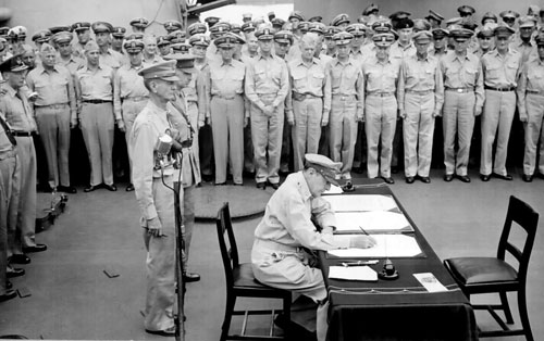 Những danh tướng thất sủng: MacArthur - vị tướng thách thức tổng thống Mỹ