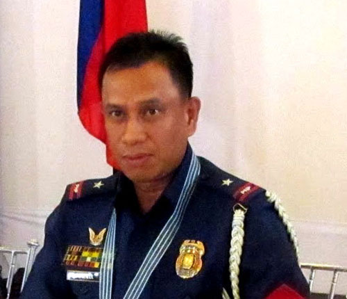 Cảnh sát “bạo miệng” về thương vong do bão Haiyan mất chức