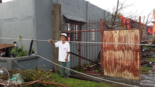 Sự khốn khổ của người dân sau bão Haiyan 5