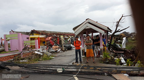 Sự khốn khổ của người dân sau bão Haiyan 6