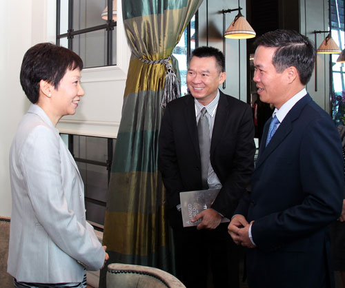 Bộ trưởng Chủ nhiệm Văn phòng Thủ tướng kiêm Thứ tưởng Ngoại giao Grace Fu tiếp ông Võ Văn Thưởng sáng 3.12 - Ảnh do Bộ Ngoại giao Singapore cung cấp