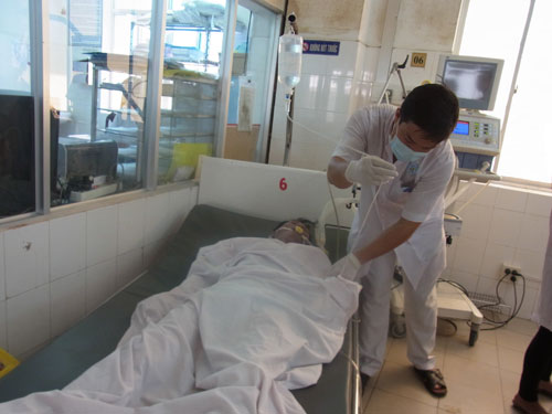 Đến trưa 8.12, sức khỏe của ông Đào Hiền Ngoan, nạn nhân còn lại trong gia đình 4 người gặp nạn vẫn đang trong tình trạng nguy kịch