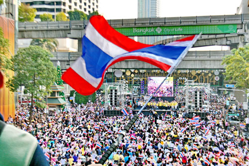 Người biểu tình chiếm cứ nhiều địa điểm tại Bangkok ngày 22.12 - Ảnh: Minh Quang