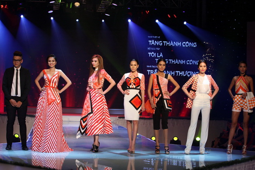 Bộ sưu tập của thí sinh Tăng Thành Công đã ghi kỉ lục mới của chương trình khi được mua với giá 500 triệu