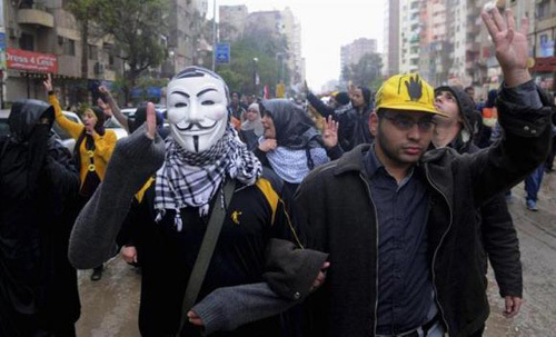 Những người ủng hộ phong trào Anh em Hồi giáo trong một lần biểu tình ở Cairo - Ảnh: Reuters