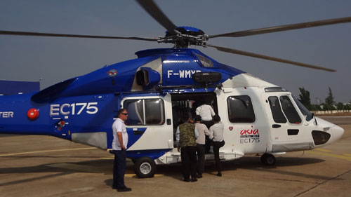 Biểu diễn máy bay trực thăng 2 động cơ mới của Eurocopter 1