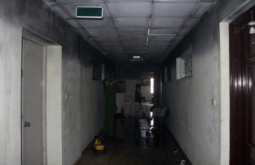 Cháy chung cư Thanh Xuân Bắc, một người ngạt khói nhập viện 2