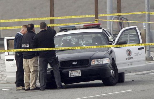 Cảnh sát California rúng động vì vụ “săn cảnh sát”