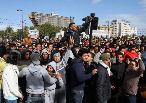 Bạo lực dữ dội tại đám tang lãnh tụ đối lập ở Tunisia