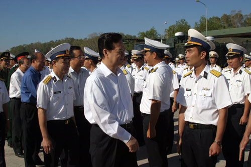 Thủ tướng Nguyễn Tấn Dũng thăm và làm việc tại Bình Thuận 2