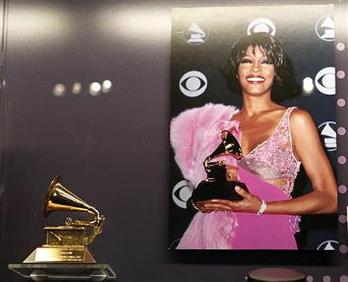 Bài hit của Whitney Houston là bản tình ca nổi tiếng nhất nước Mỹ