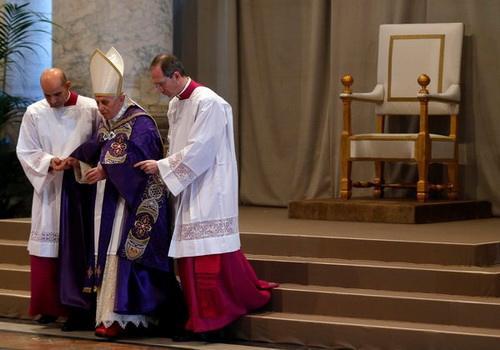 Giáo hoàng chủ tế thánh lễ cuối trước công chúng