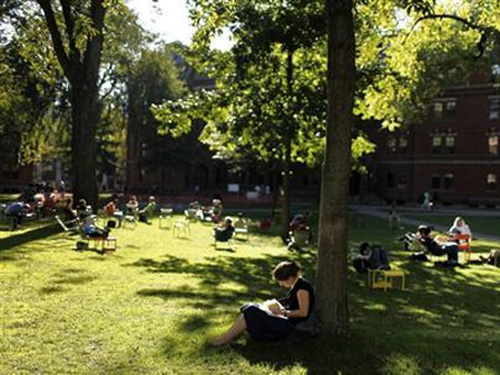 Harvard kết thục vụ gian lận thi cử, 60 sinh viên bị đình chỉ