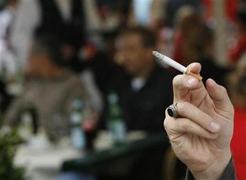 Cấm hút thuốc giúp giảm tỷ lệ sinh non 