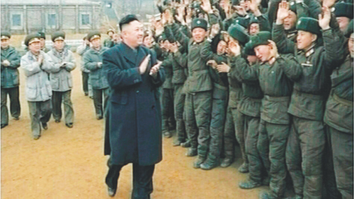 Lãnh đạo Kim Jong-un tuyên bố Triều Tiên đã sẵn sàng cho chiến tranh tổng lực 
