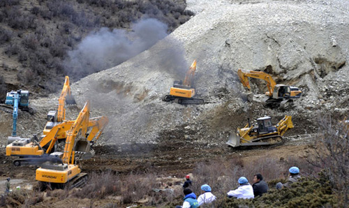 Hiện trường vụ sập mỏ vàng ở Tây Tạng ngày 29.3