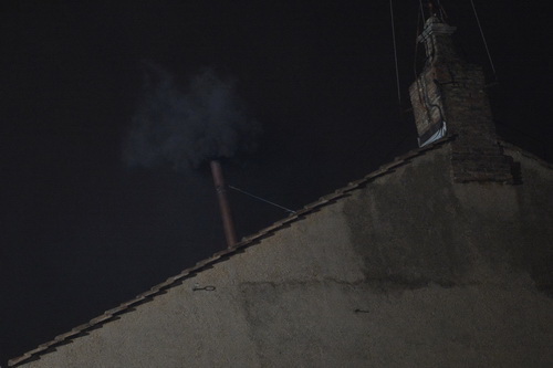 Vatican tiết lộ công thức tạo khói