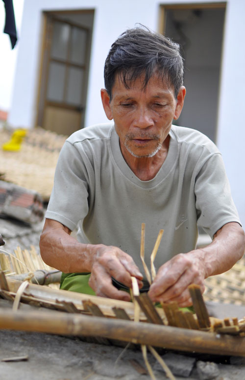 “Lênh đênh” nghề làm thuyền nan 4