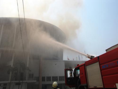 Cháy lớn ở Trung tâm văn hóa tỉnh Quảng Bình 11