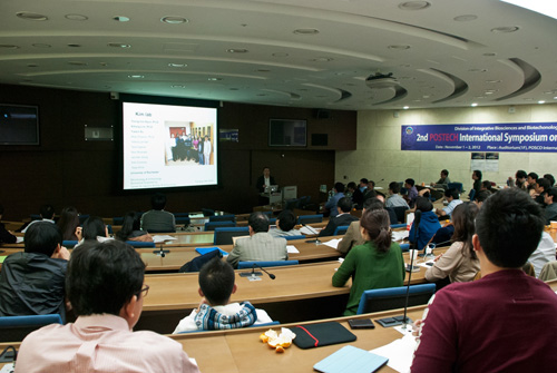 Hội thảo khoa học tại POSTECH năm 2012