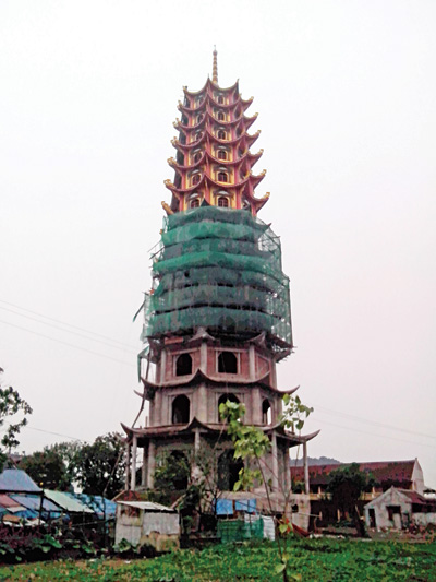 Tháp chùa Tiên Hương đã xây xong phần thô có chiều cao 59 m
