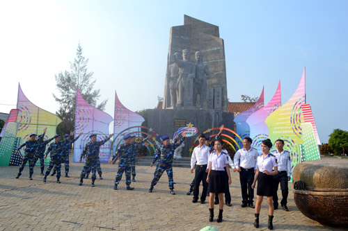 “Chúng tôi là chiến sĩ” tại đảo Lý Sơn